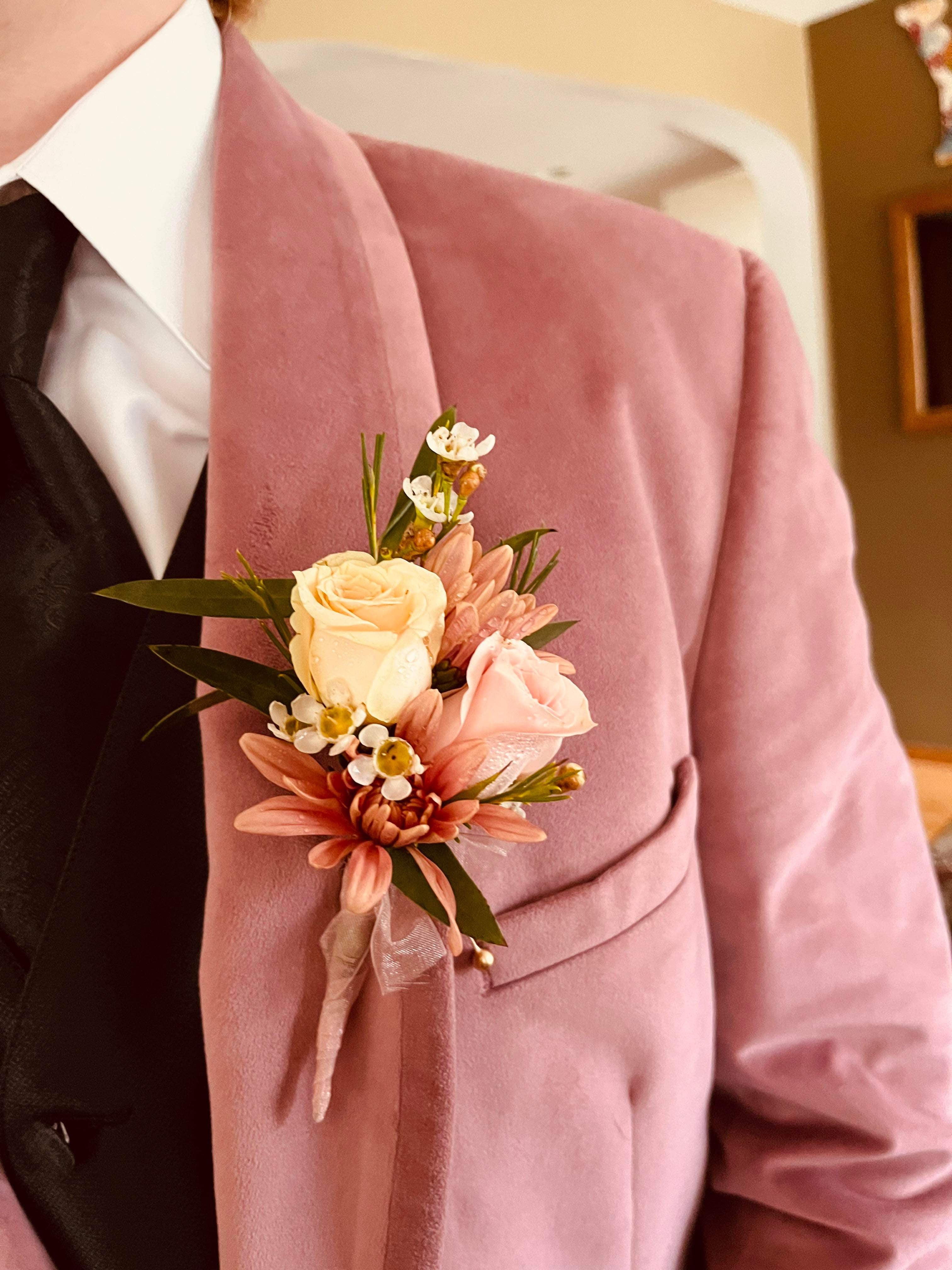 Boutonniere VINTAGE GARDEN STUDIO boutonniere-vintage-garden-studio